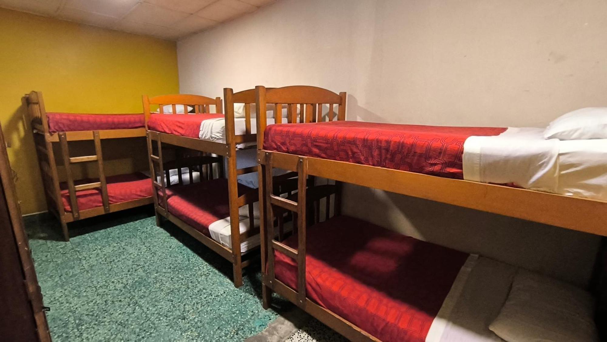 Flying Dog Hostel Iquitos Luaran gambar
