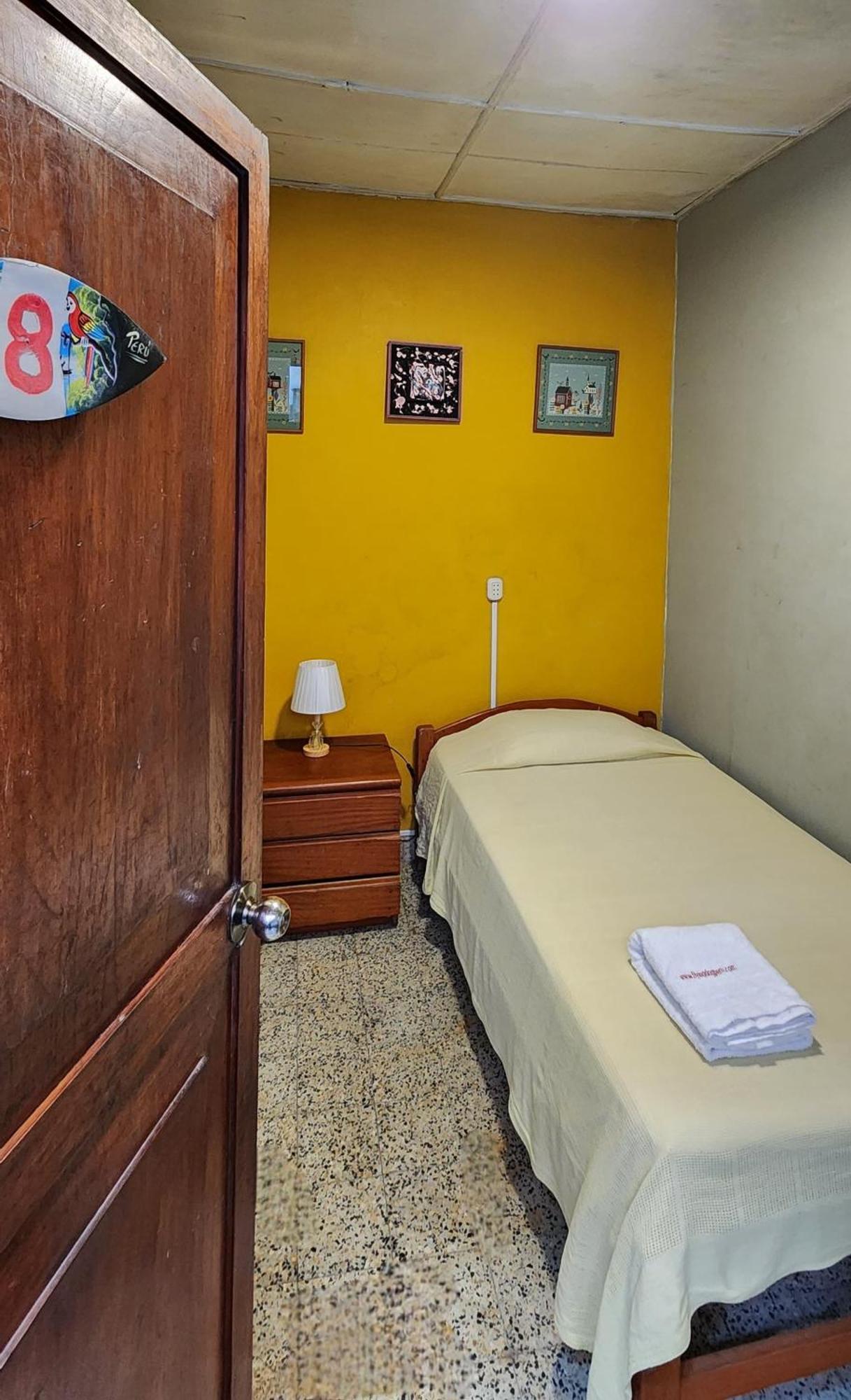 Flying Dog Hostel Iquitos Luaran gambar