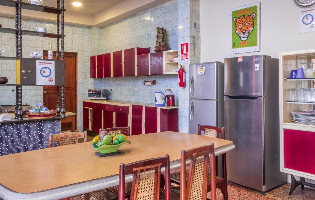 Flying Dog Hostel Iquitos Luaran gambar