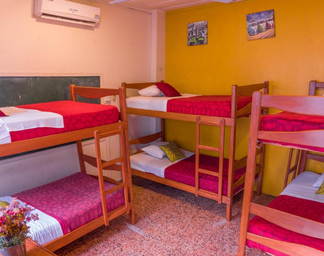 Flying Dog Hostel Iquitos Luaran gambar